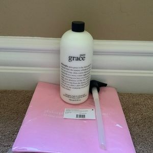 New Philosophy Pure Grace 32 oz Shower Gel with Pink Bag. Sealed with Pump.